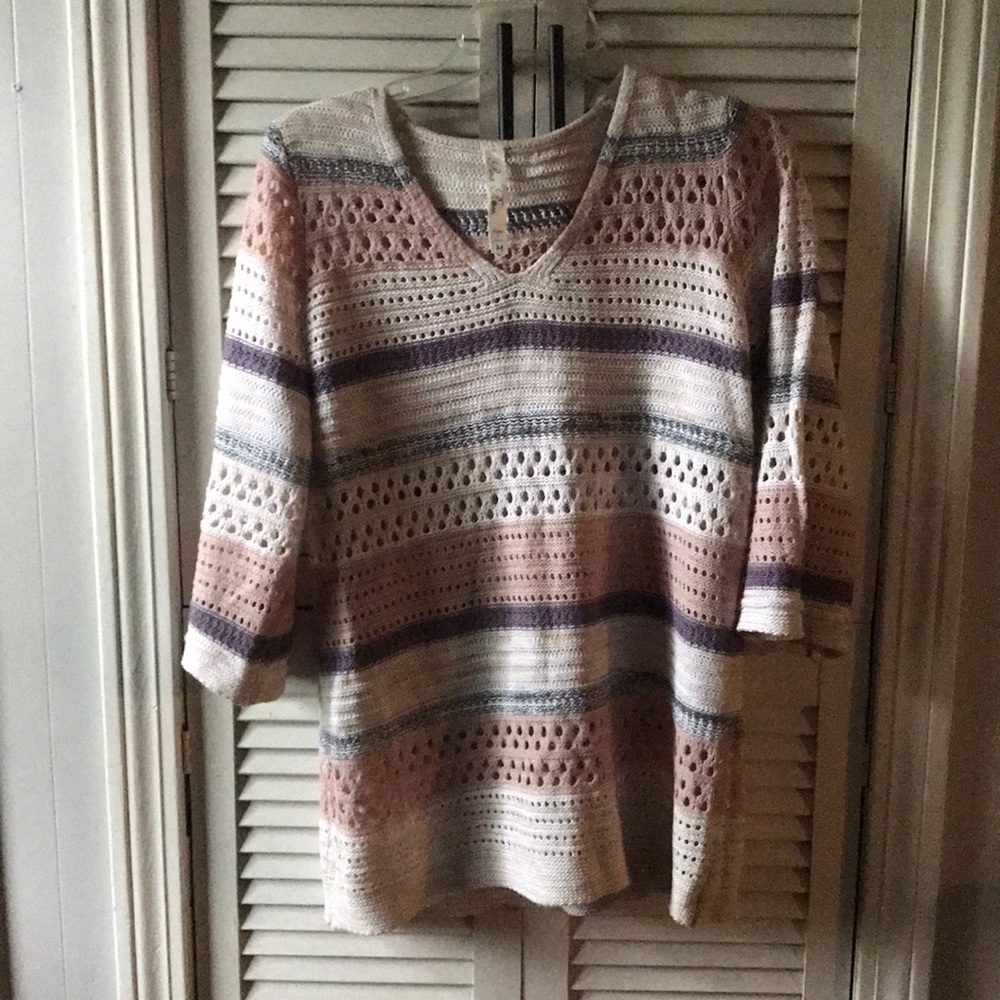 Light knit sweater